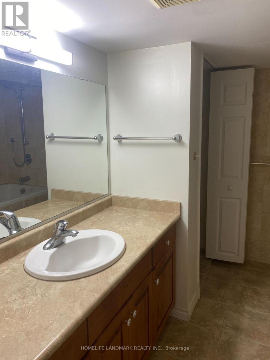 Basement - 111 Clifton Avenue, Toronto, Ontario  M3H 4L2 - Photo 14 - C12744174