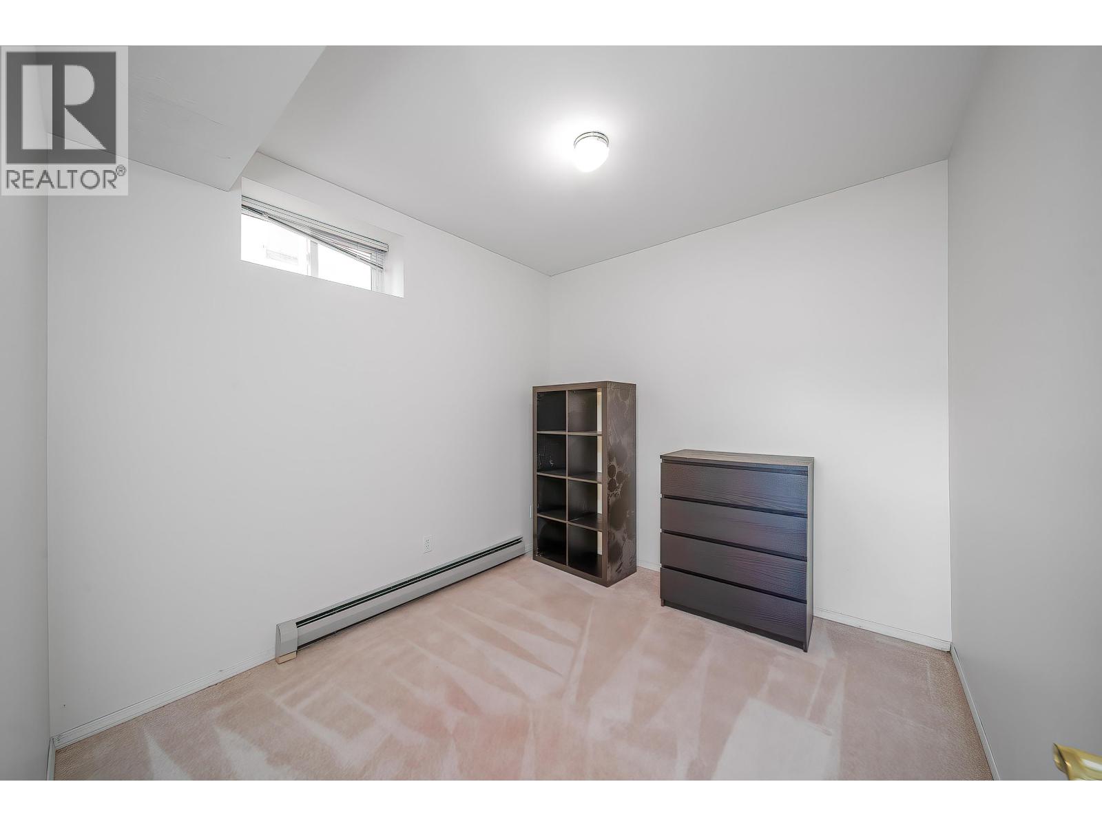 125 N Warwick Avenue, Burnaby, British Columbia  V5B 1K8 - Photo 32 - R3085017