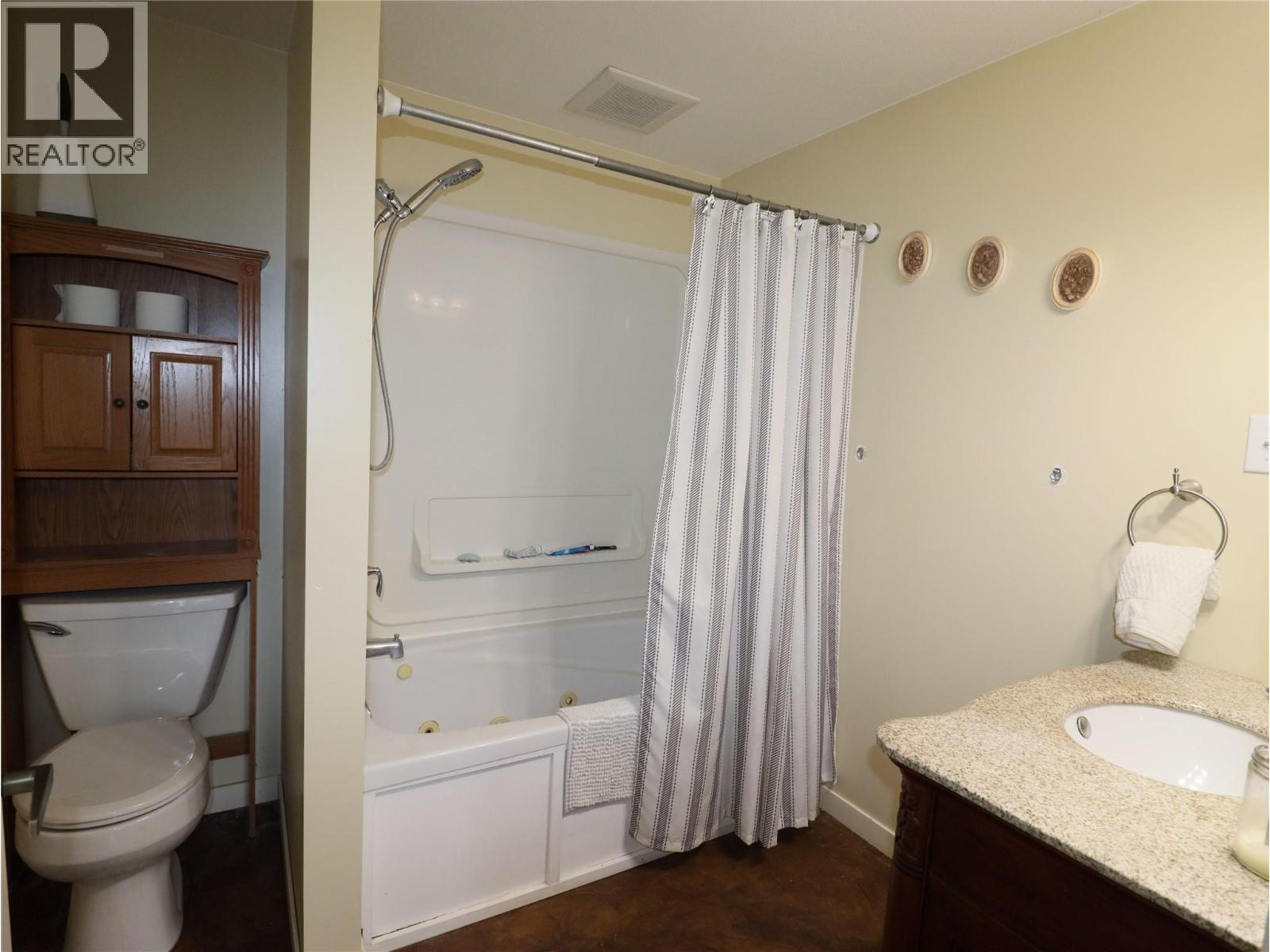 250 1st Avenue, Christina Lake, British Columbia  V0H 1E0 - Photo 50 - 10374373