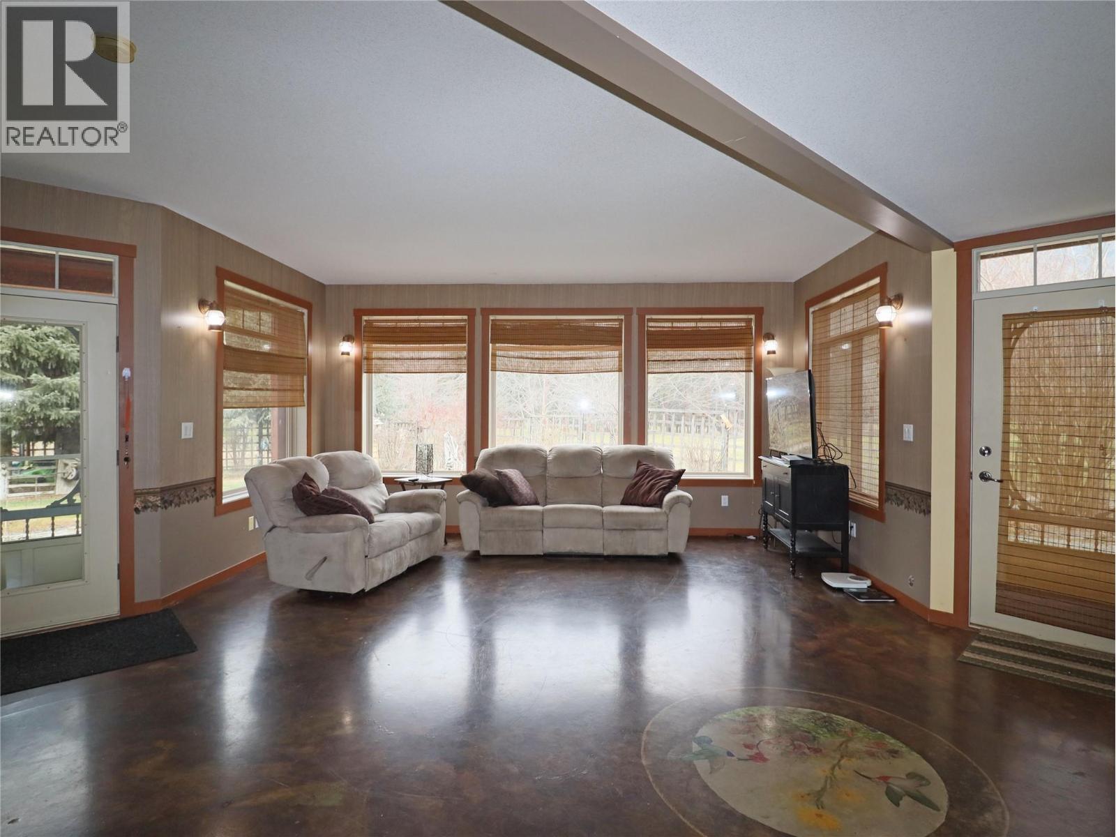 250 1st Avenue, Christina Lake, British Columbia  V0H 1E0 - Photo 58 - 10374373