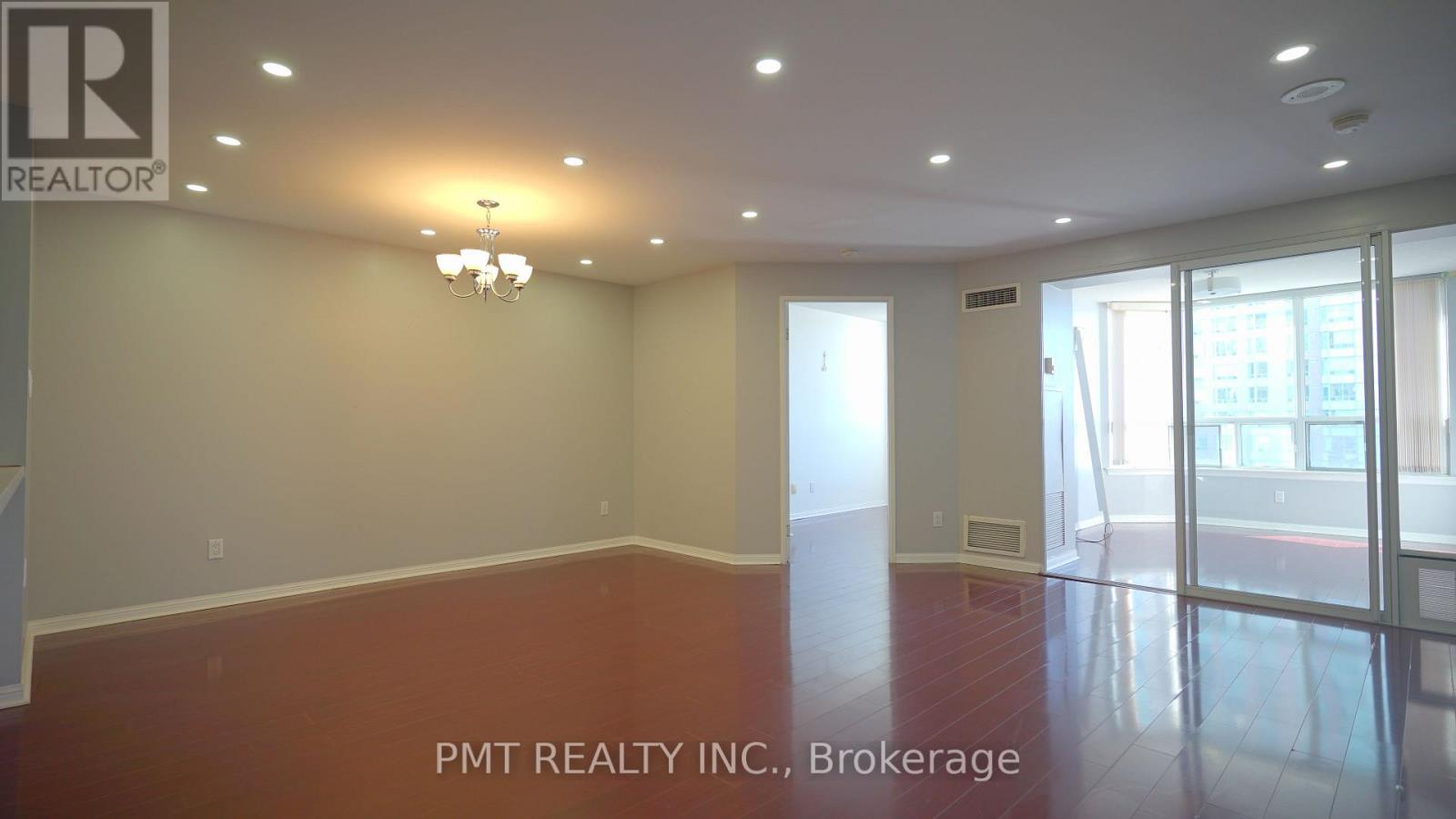 708 - 88 Corporate Drive, Toronto, Ontario  M1H 3G6 - Photo 2 - E12744146