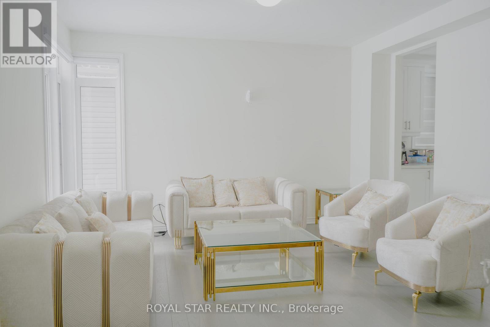 144 Rosanne Circle, Wasaga Beach, Ontario  L9Z 0N1 - Photo 4 - S12744156