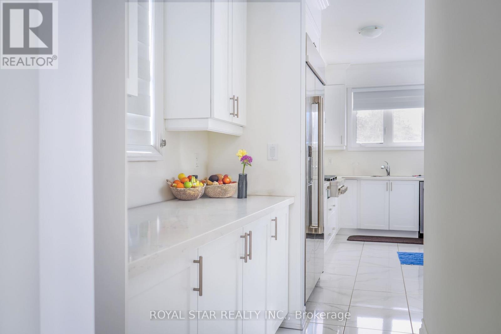 144 Rosanne Circle, Wasaga Beach, Ontario  L9Z 0N1 - Photo 6 - S12744156