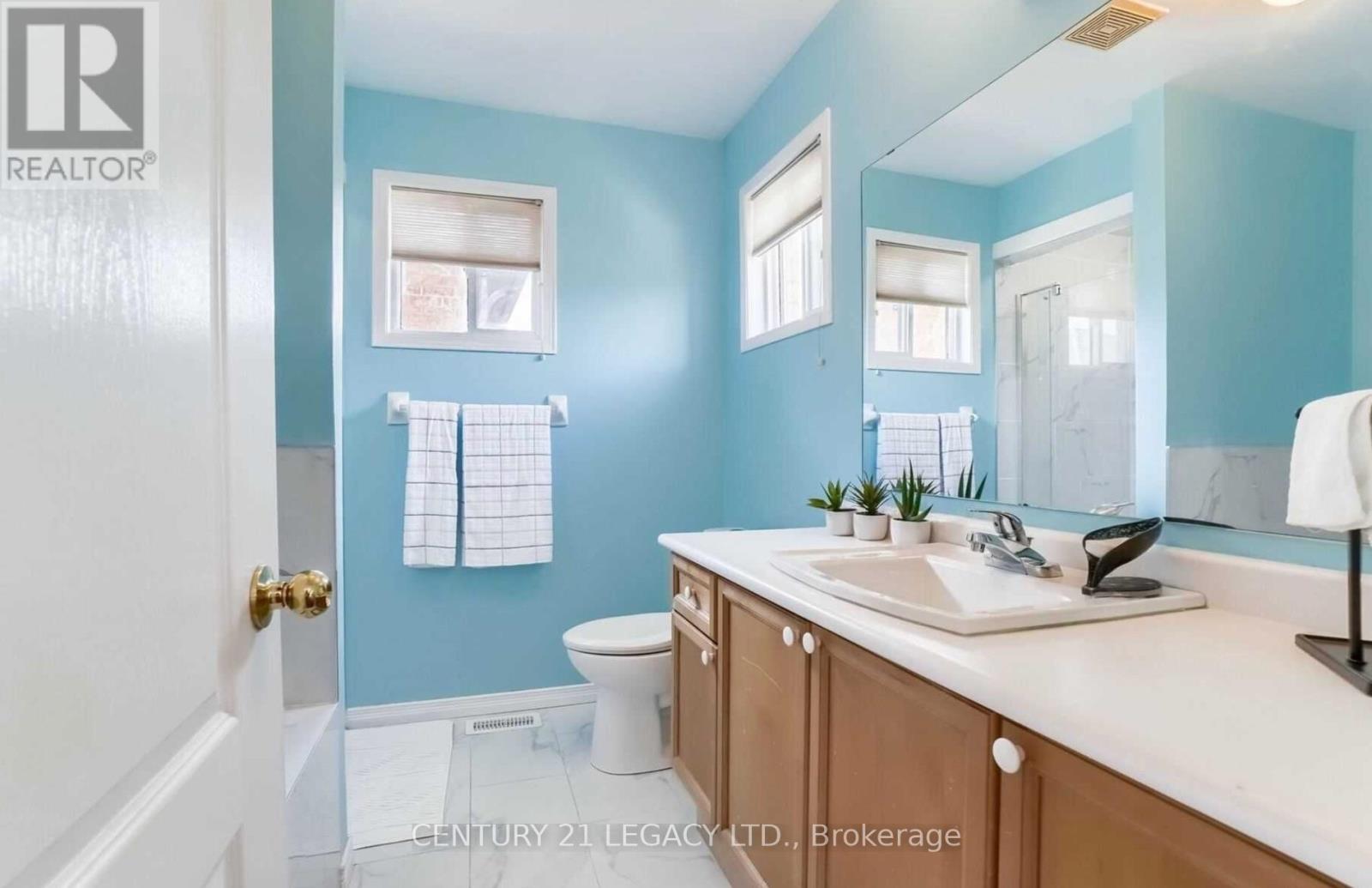 24 Ashmere Road, Brampton, Ontario  L7A 1W9 - Photo 10 - W12744152