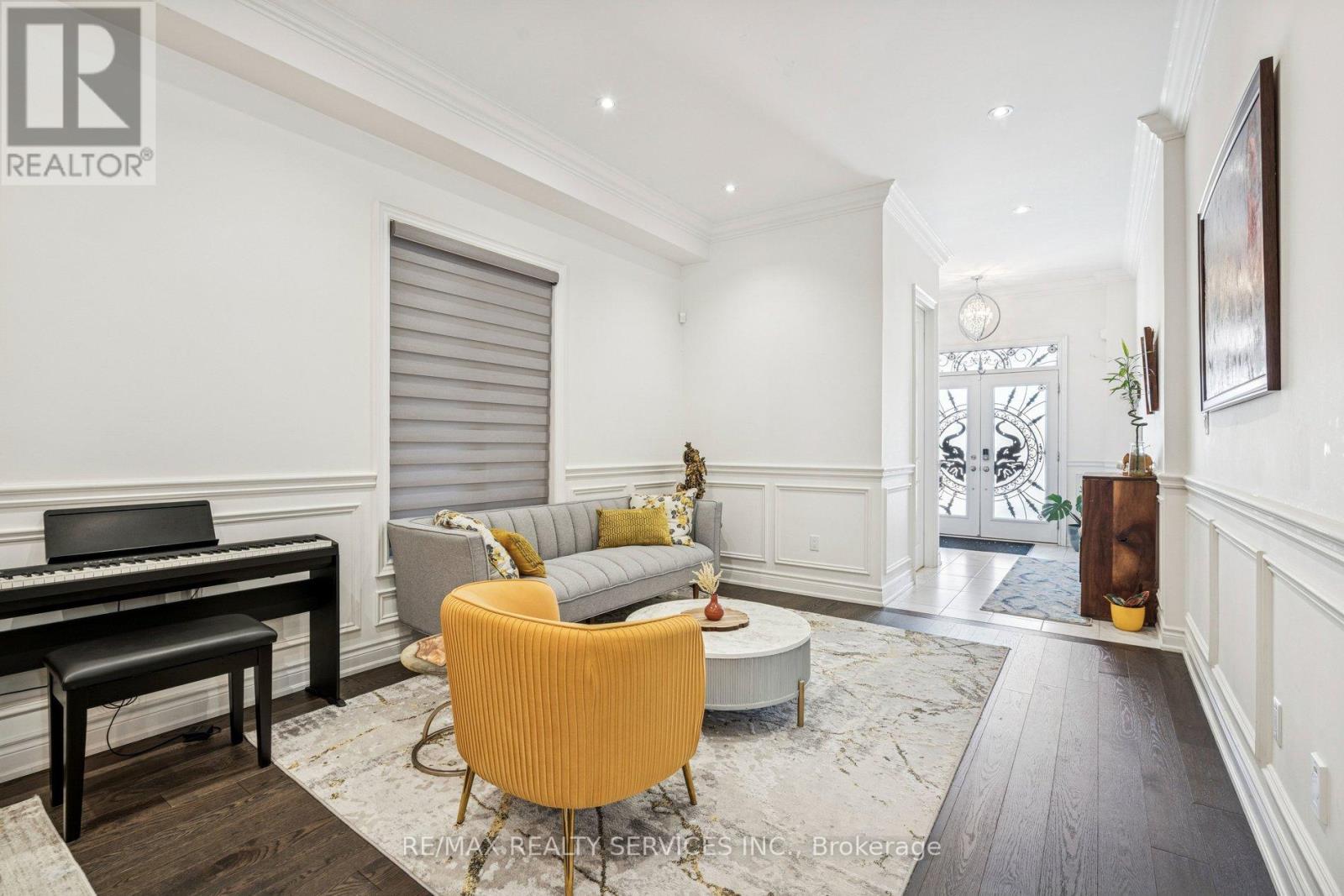 36 Lionhead Golf Club Road, Brampton, Ontario  L6Y 1P3 - Photo 3 - W12744162