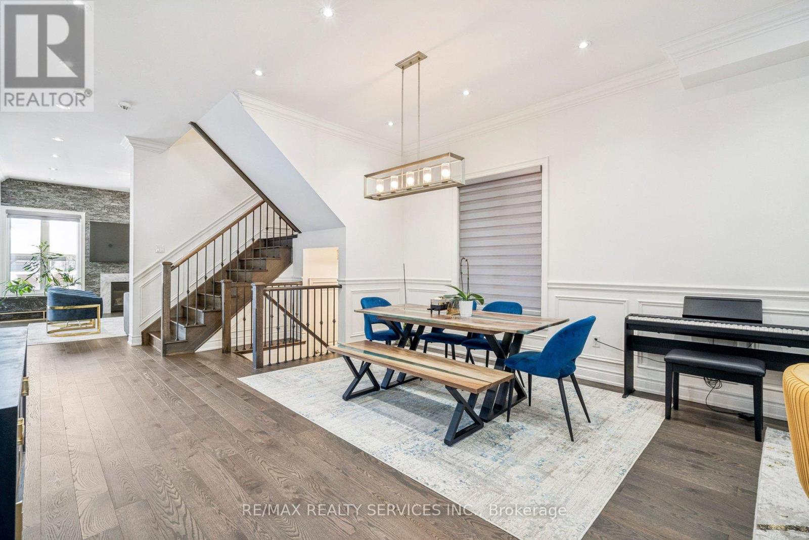 36 Lionhead Golf Club Road, Brampton, Ontario  L6Y 1P3 - Photo 5 - W12744162