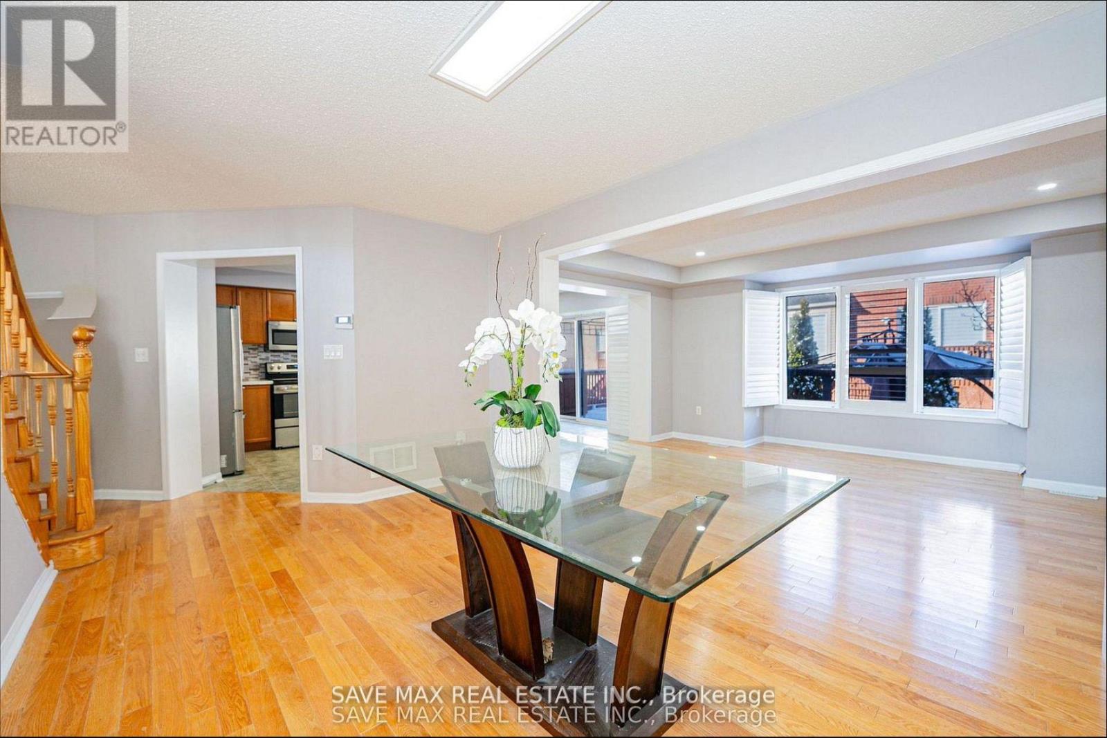 254 Fandango Drive, Brampton, Ontario  L6X 0M5 - Photo 8 - W12744168