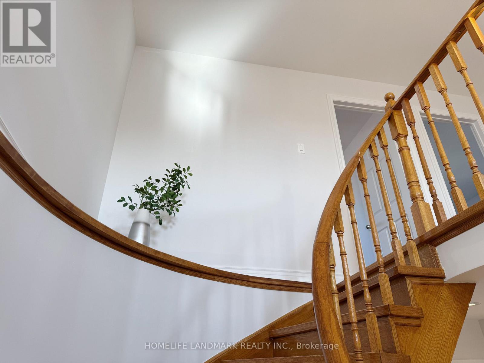 5159 Sunray Drive, Mississauga, Ontario  L5R 2T9 - Photo 11 - W12744188