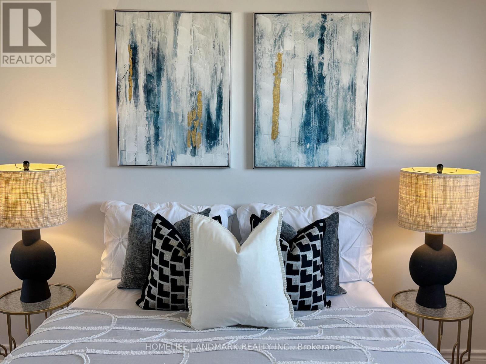 5159 Sunray Drive, Mississauga, Ontario  L5R 2T9 - Photo 2 - W12744188