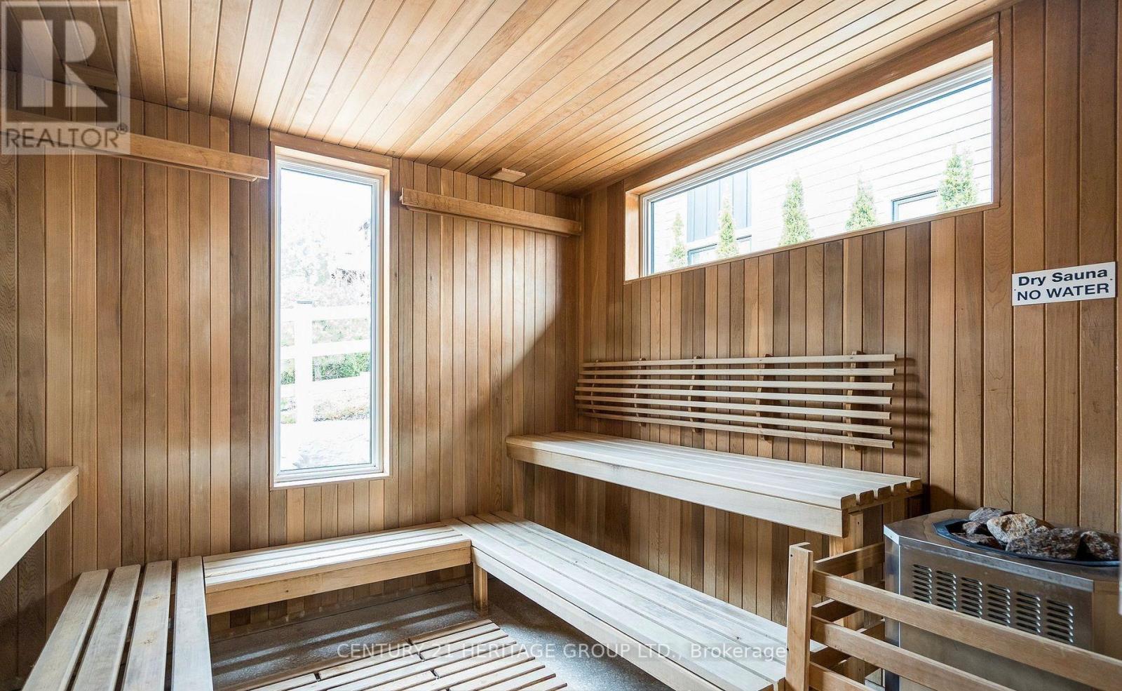 18 Beckwith Lane, Blue Mountains, Ontario  L9Y 3B6 - Photo 17 - X12744194