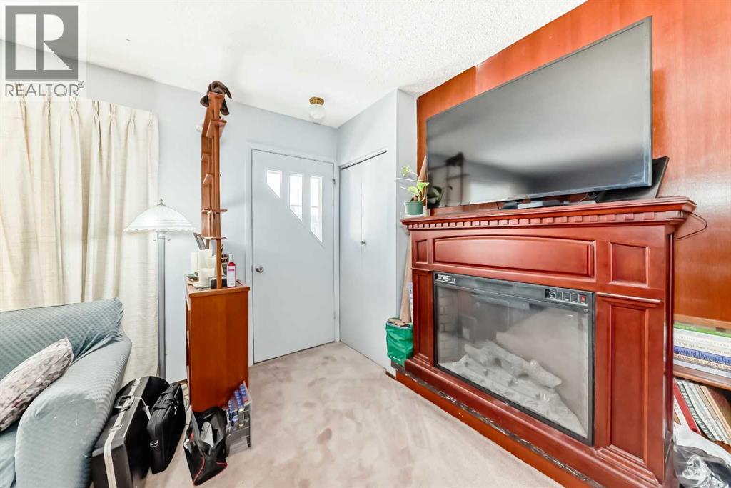 4006 50 Avenue, Ponoka, Alberta  T4J 1C5 - Photo 9 - A2277656