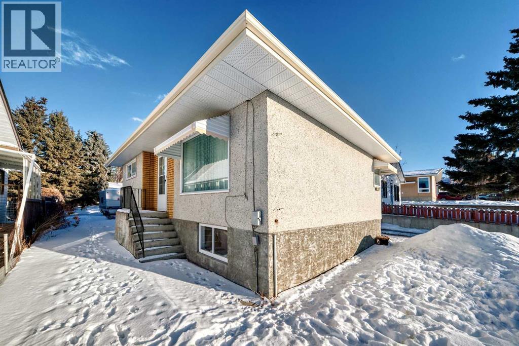 4006 50 Avenue, Ponoka, Alberta  T4J 1C5 - Photo 3 - A2277656