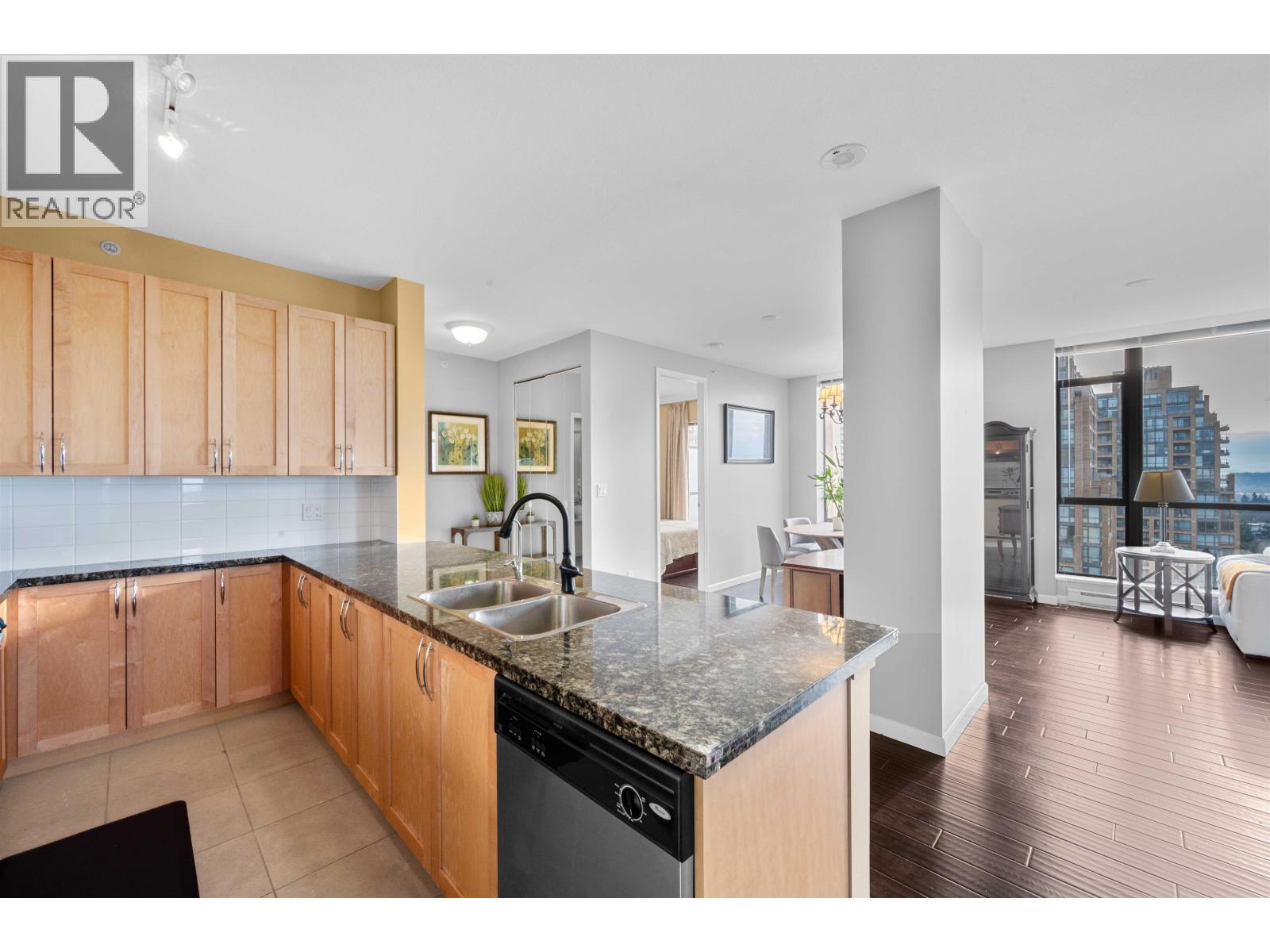 1701 6823 Station Hill Drive, Burnaby, British Columbia  V3N 0A9 - Photo 11 - R3084887