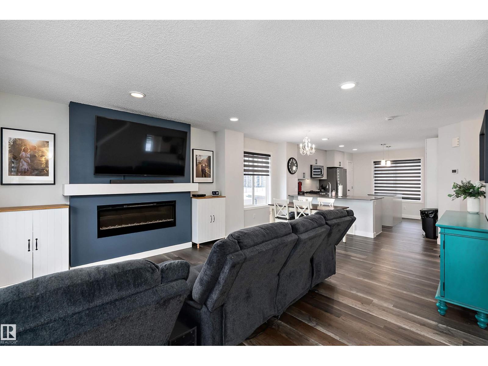 #1 3305 Orchards Li Sw, Edmonton, Alberta T6X 2H1 - Photo 3 - E4471685