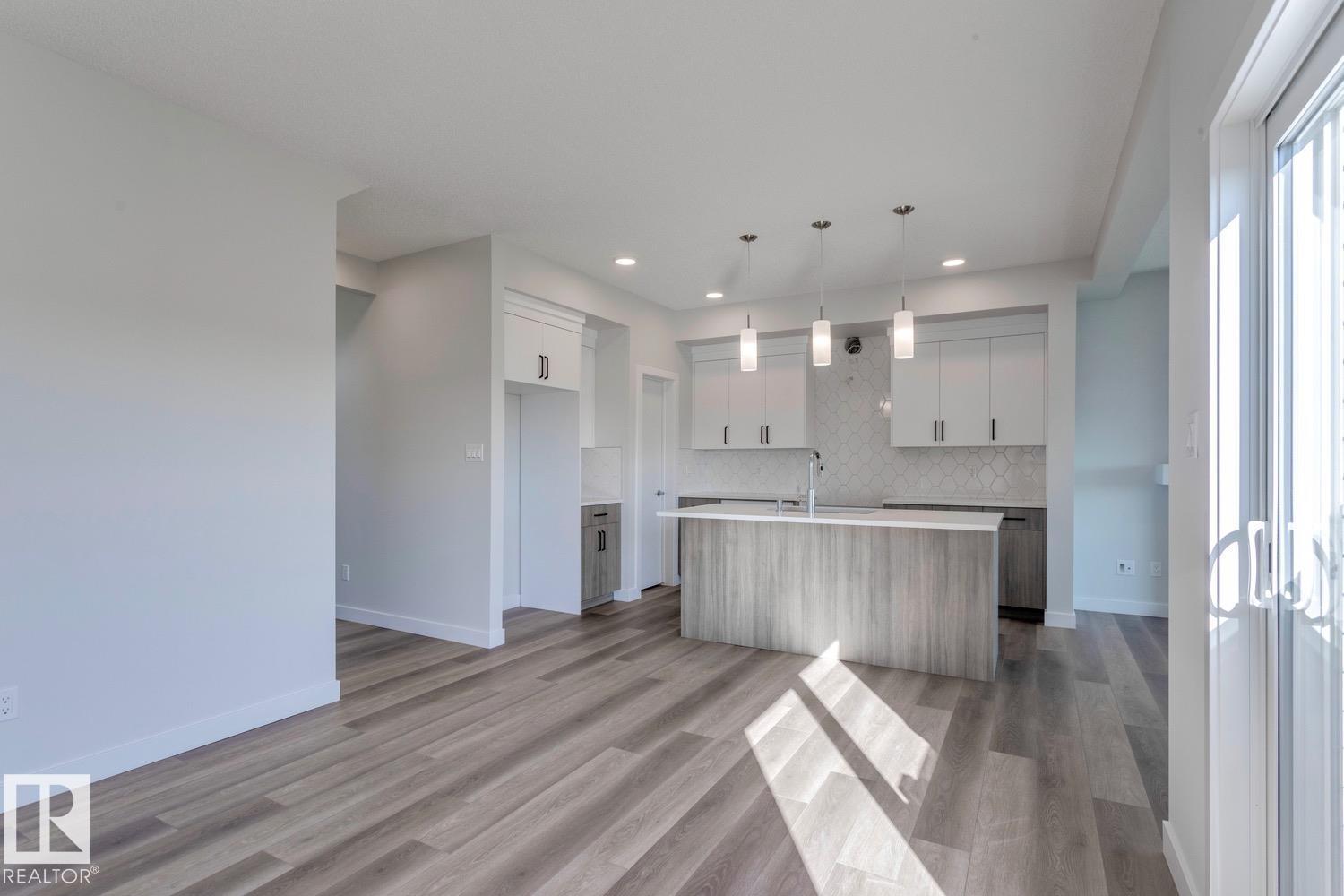 19007 20 Av Nw, Edmonton, Alberta  T6M 3E8 - Photo 12 - E4471688