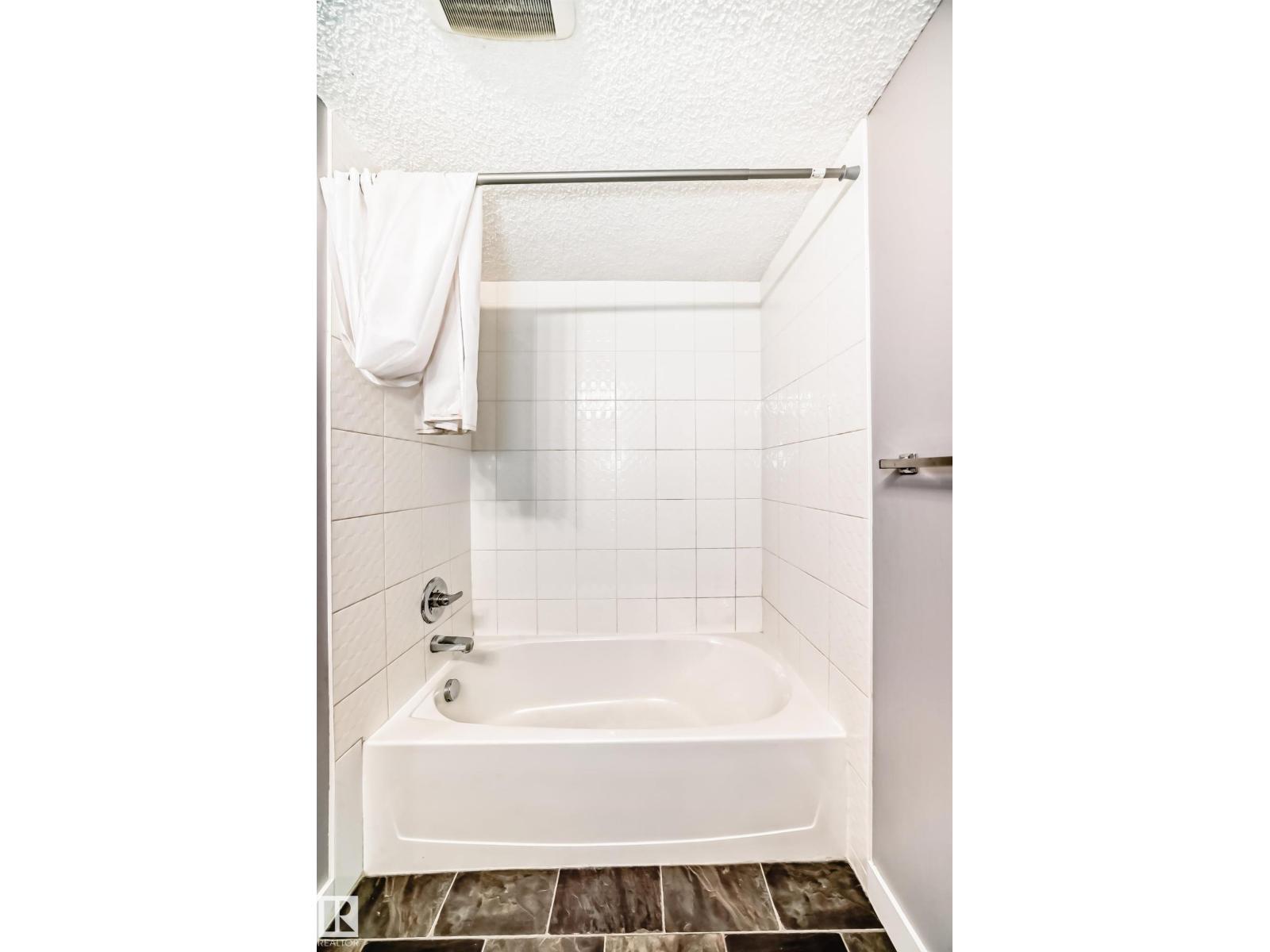 #117 5816 Mullen Pl Nw, Edmonton, Alberta T6R 0W3 - Photo 34 - E4471691