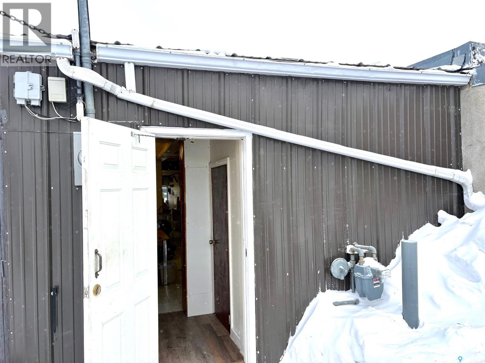 127 3rd Avenue W, Melville, Saskatchewan  S0A 2P0 - Photo 13 - SK027656