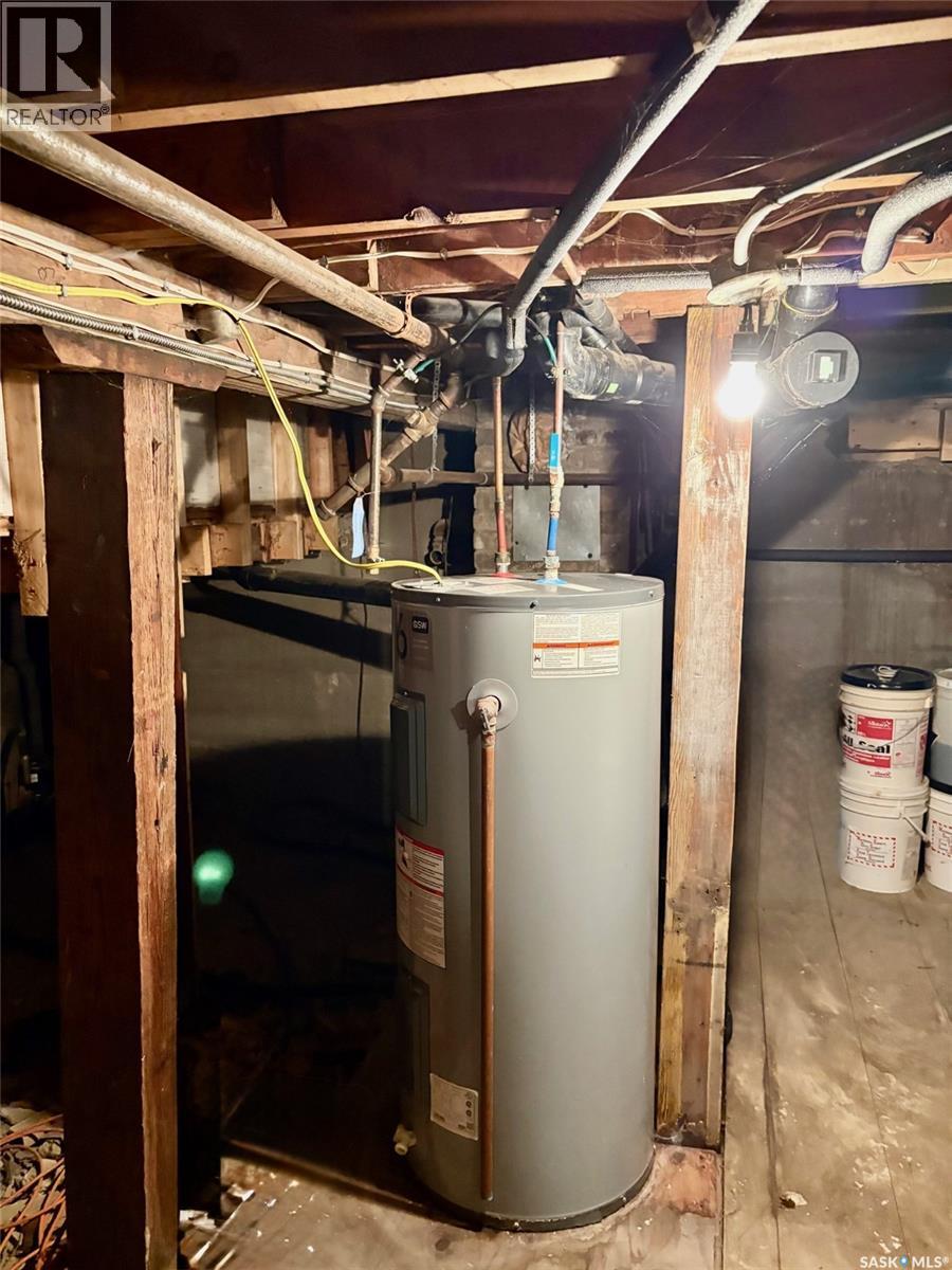 127 3rd Avenue W, Melville, Saskatchewan  S0A 2P0 - Photo 15 - SK027656