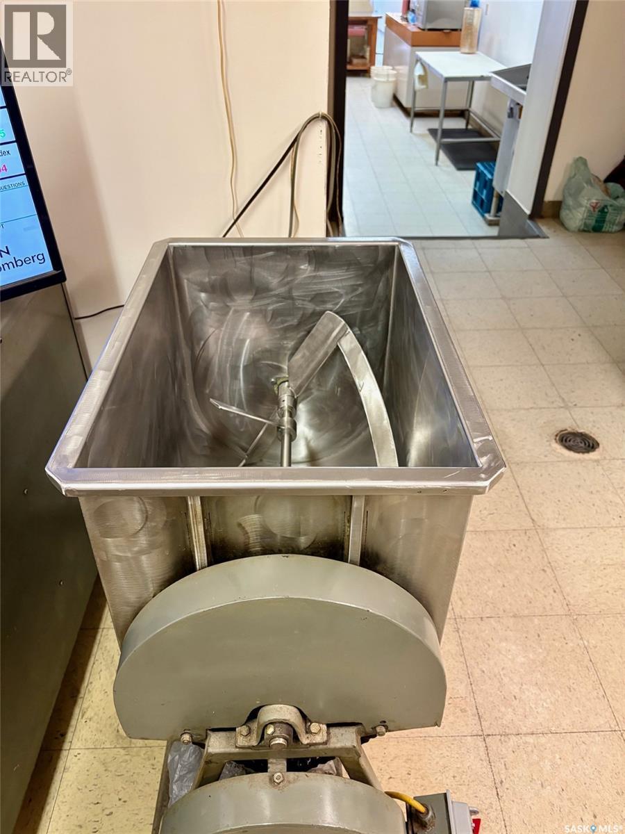 127 3rd Avenue W, Melville, Saskatchewan  S0A 2P0 - Photo 7 - SK027656