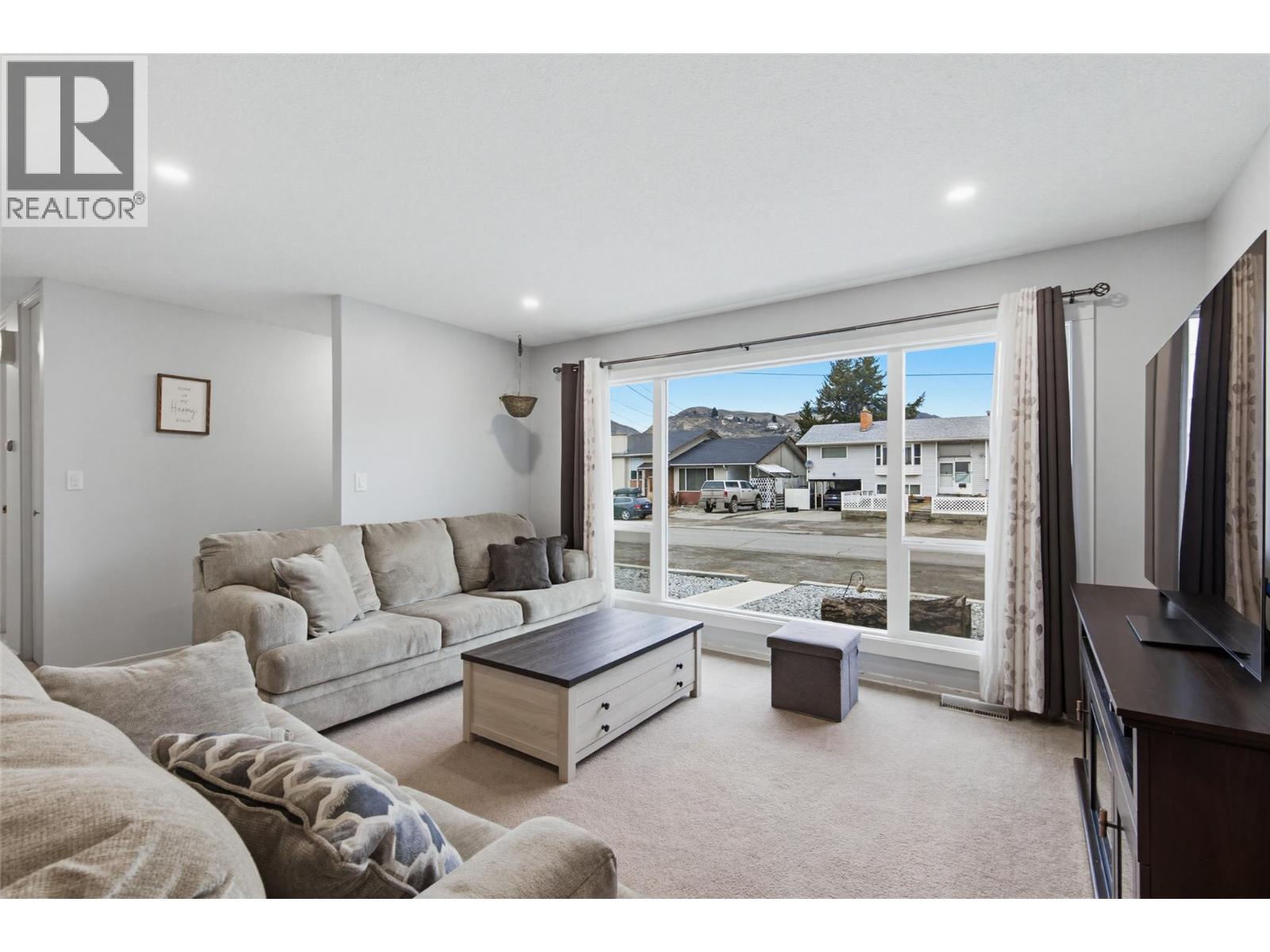 881 Pembroke Avenue, Kamloops, British Columbia  V2B 1Z2 - Photo 5 - 10373882