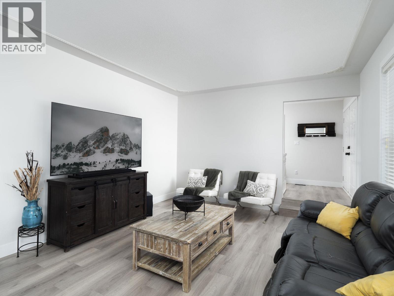 6532 Rampart Place, Prince George, British Columbia  V2K 4H4 - Photo 5 - R3085052