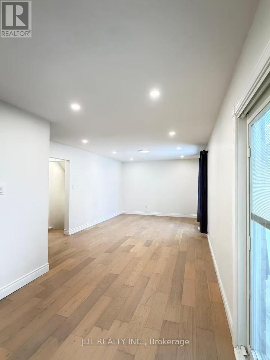 142 Armitage Drive, Newmarket, Ontario  L3Y 5L7 - Photo 6 - N12741502