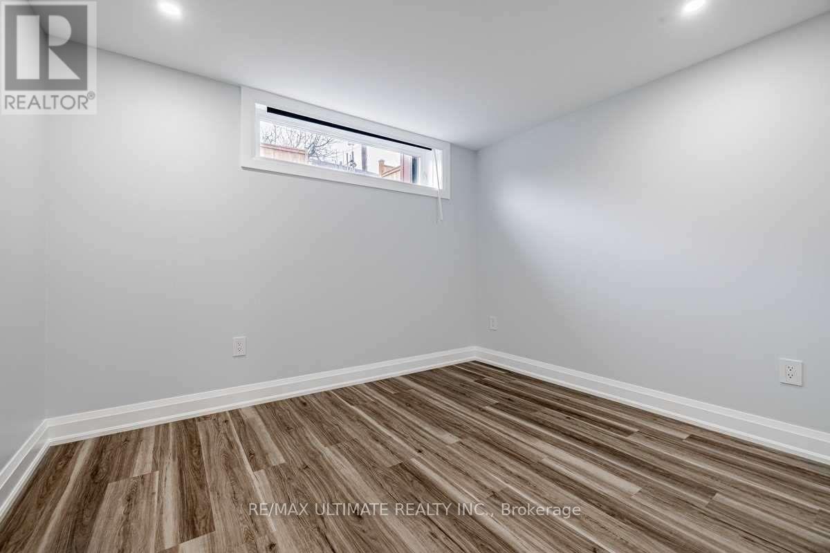 Lower - 45 Ianhall Road, Toronto, Ontario  M3M 2A9 - Photo 12 - W12743660