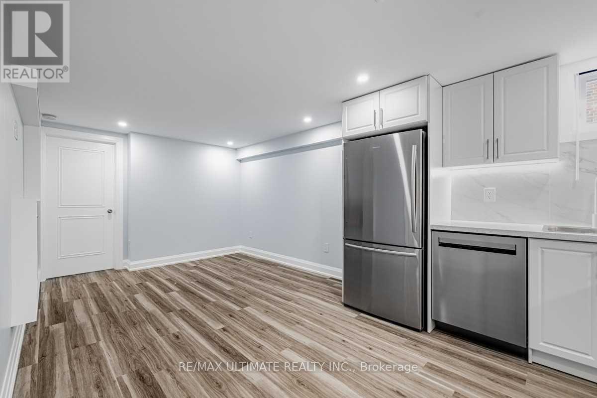 Lower - 45 Ianhall Road, Toronto, Ontario  M3M 2A9 - Photo 4 - W12743660