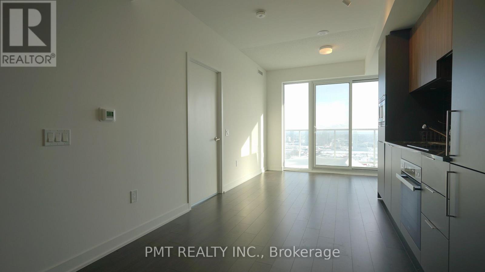 2801 - 50 Oneill Road, Toronto, Ontario  M3C 0R1 - Photo 2 - C12744218