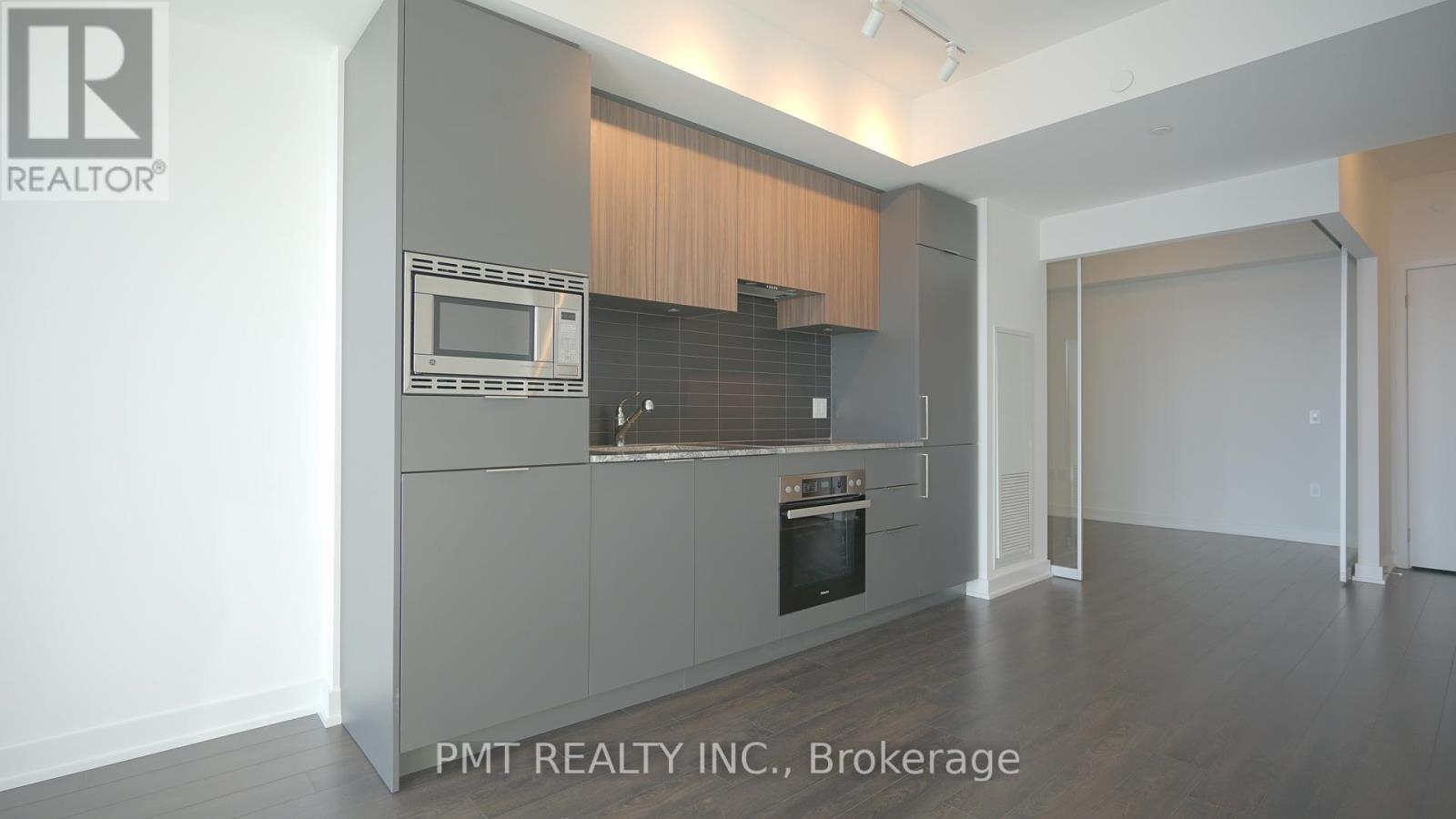 2801 - 50 Oneill Road, Toronto, Ontario  M3C 0R1 - Photo 4 - C12744218