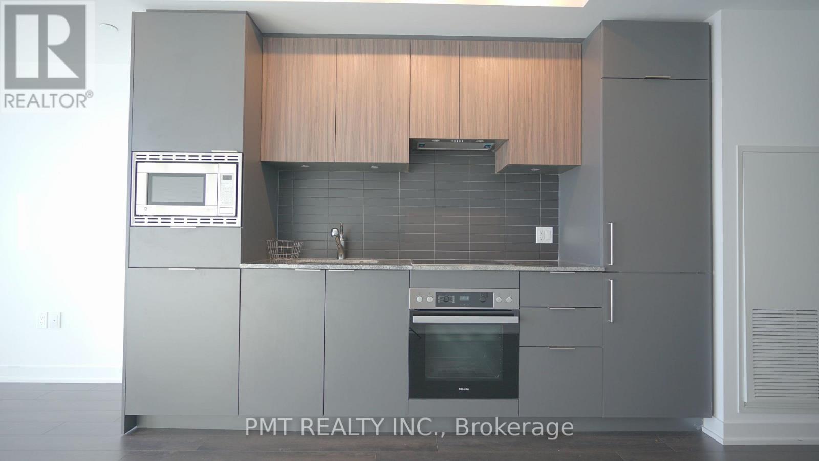 2801 - 50 Oneill Road, Toronto, Ontario  M3C 0R1 - Photo 5 - C12744218