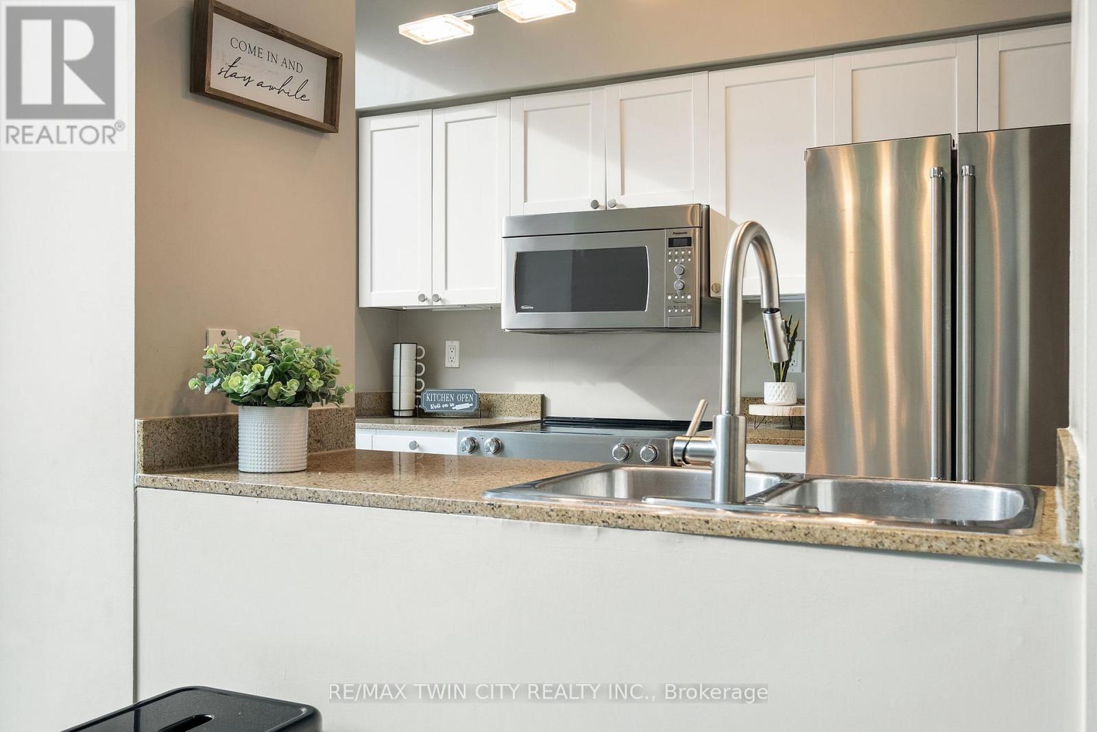 201 - 81 Navy Wharf Court, Toronto, Ontario M5V 3S2 - Photo 13 - C12744220