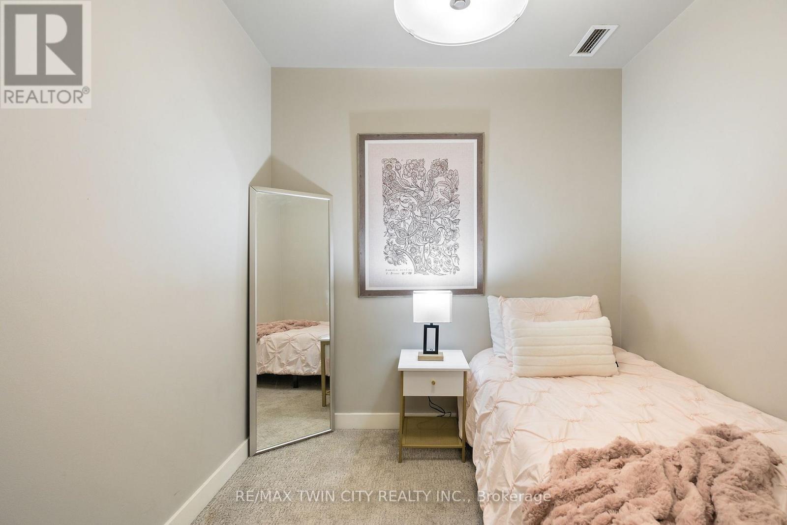 201 - 81 Navy Wharf Court, Toronto, Ontario M5V 3S2 - Photo 6 - C12744220