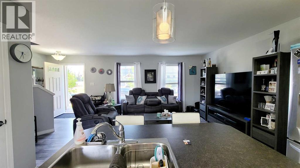 7 Rafferty Court, Sylvan Lake, Alberta  T4S 0K3 - Photo 3 - A2279207