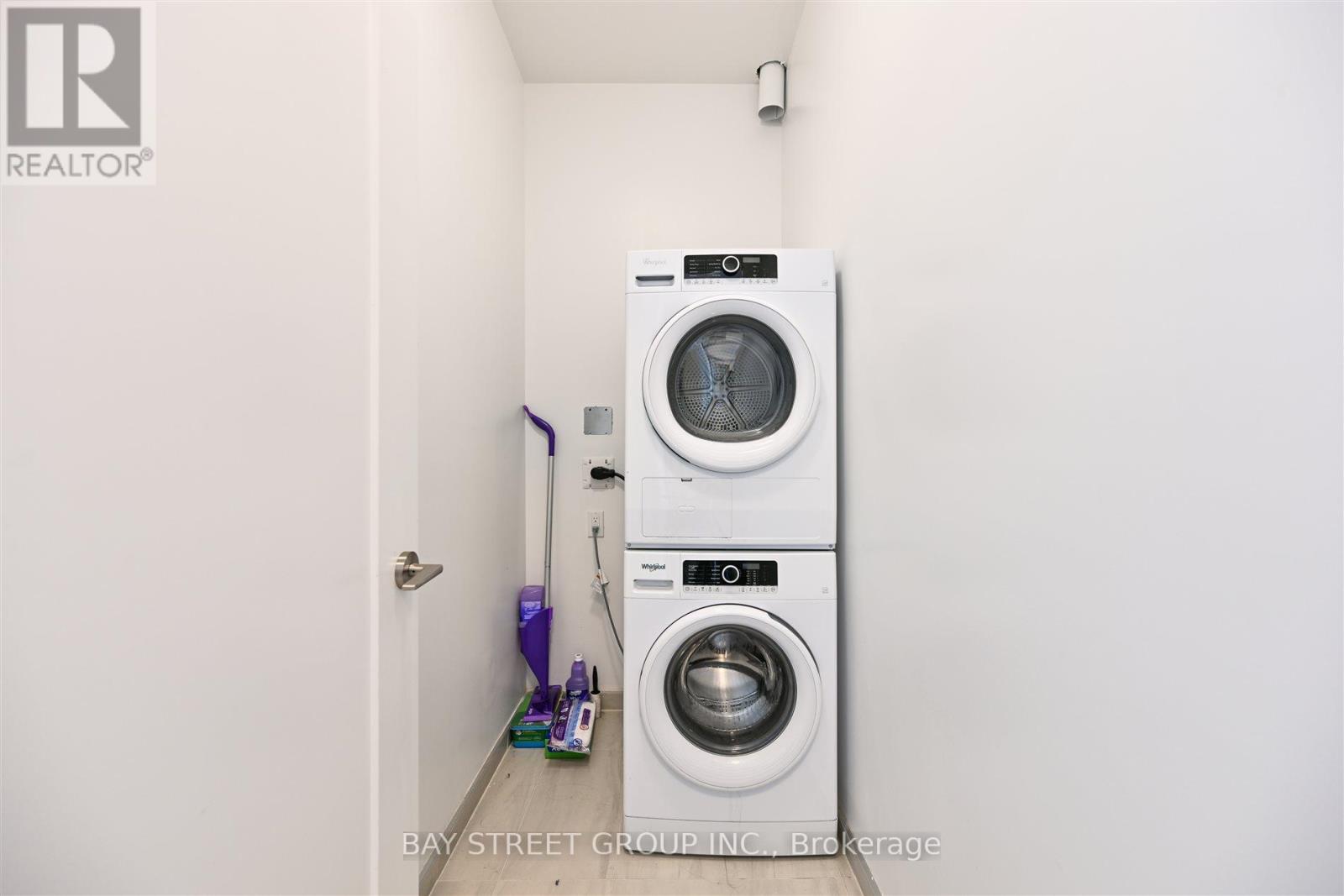 Ph06 - 398 Highway 7 Road E, Richmond Hill, Ontario  L4B 1A7 - Photo 12 - N12744238