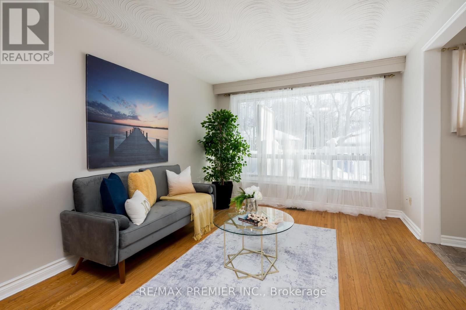 76 Harrison Drive, Newmarket, Ontario  L3Y 4P4 - Photo 12 - N12744256