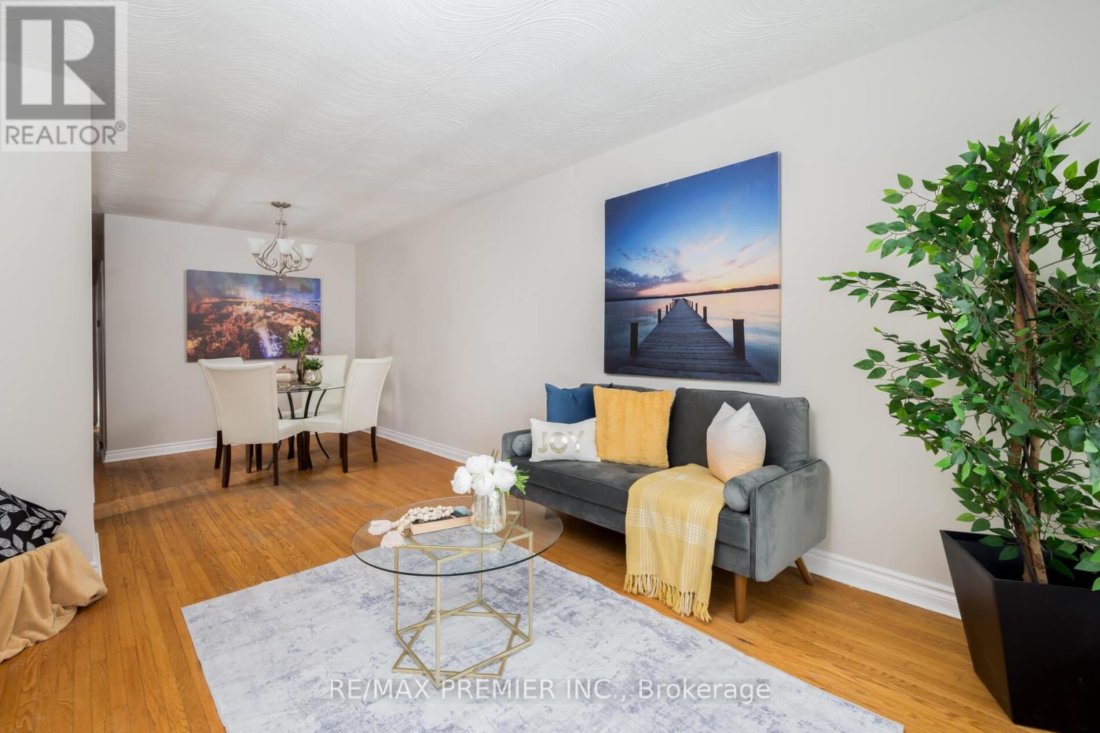 76 Harrison Drive, Newmarket, Ontario  L3Y 4P4 - Photo 13 - N12744256