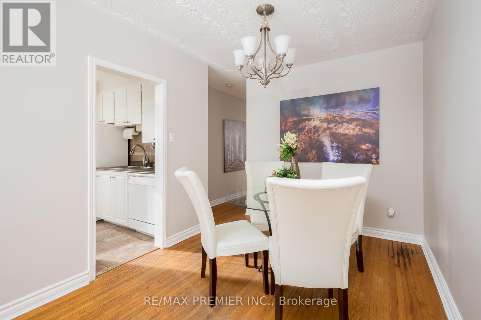 76 Harrison Drive, Newmarket, Ontario  L3Y 4P4 - Photo 16 - N12744256