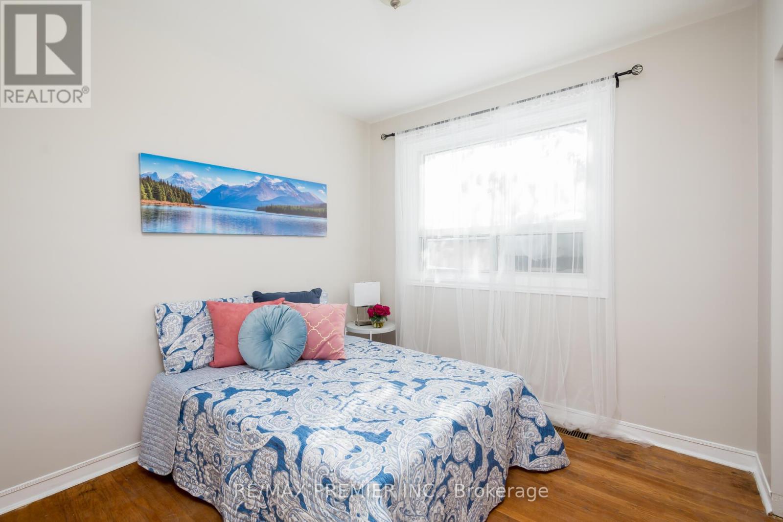 76 Harrison Drive, Newmarket, Ontario  L3Y 4P4 - Photo 24 - N12744256