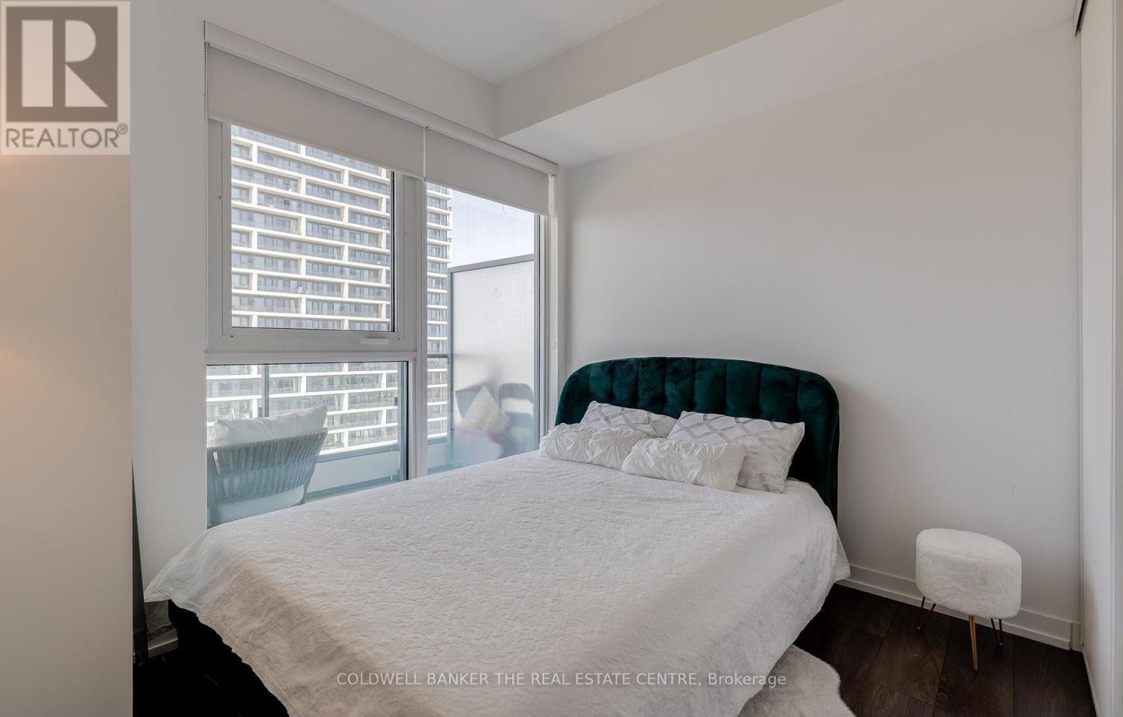 1711 - 5 Buttermill Avenue N, Vaughan, Ontario  L5W 1B6 - Photo 13 - N12744268