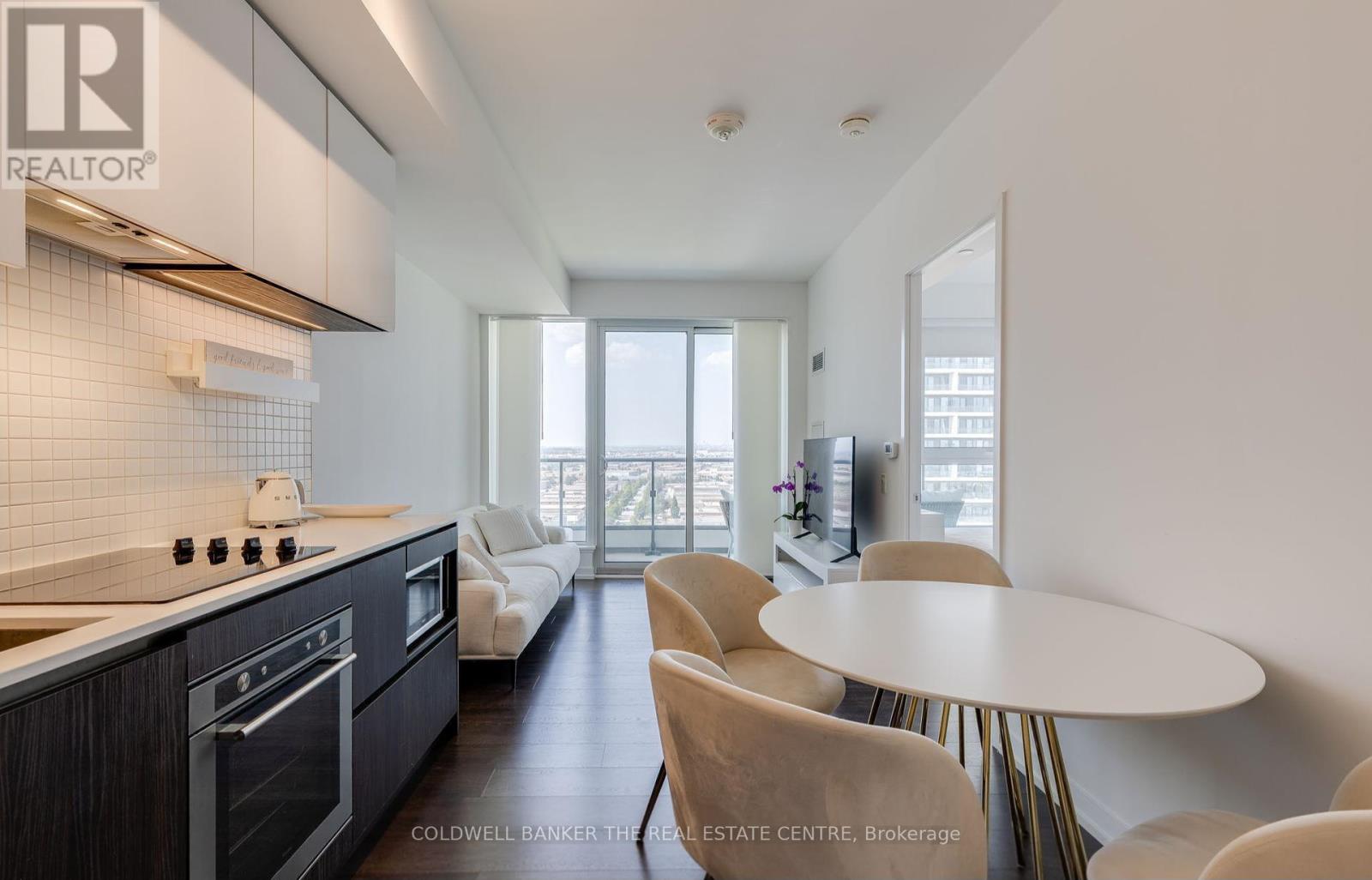 1711 - 5 Buttermill Avenue N, Vaughan, Ontario  L5W 1B6 - Photo 9 - N12744268