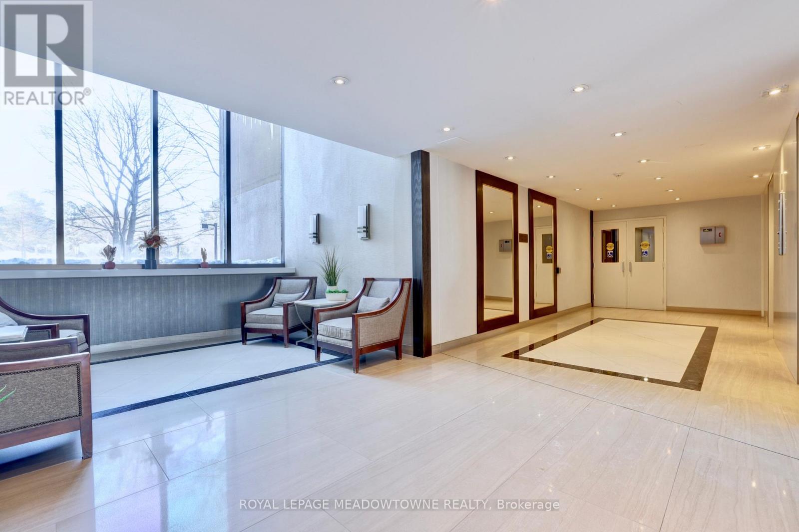 1215 - 6500 Montevideo Road, Mississauga, Ontario L5N 3T6 - Photo 4 - W12744208