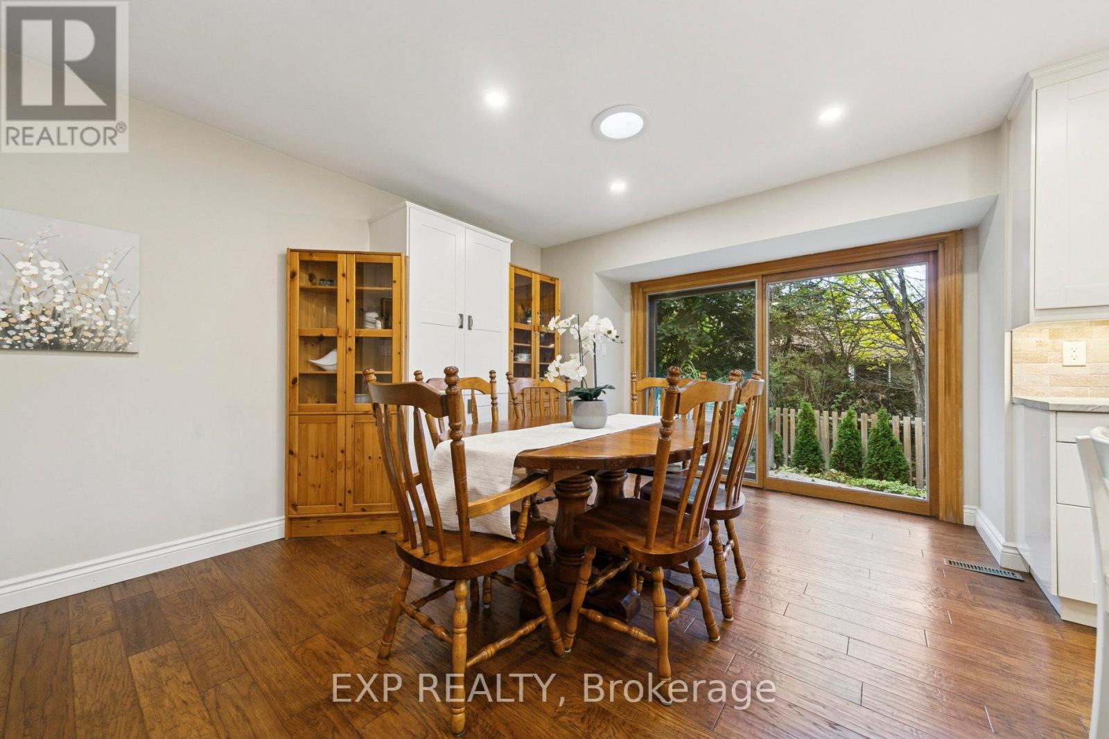 2565 Claymore Crescent, Mississauga, Ontario  L5C 3A2 - Photo 12 - W12744232