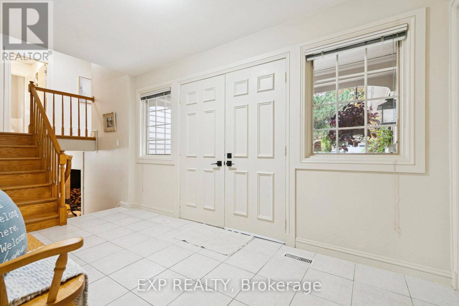 2565 Claymore Crescent, Mississauga, Ontario  L5C 3A2 - Photo 6 - W12744232