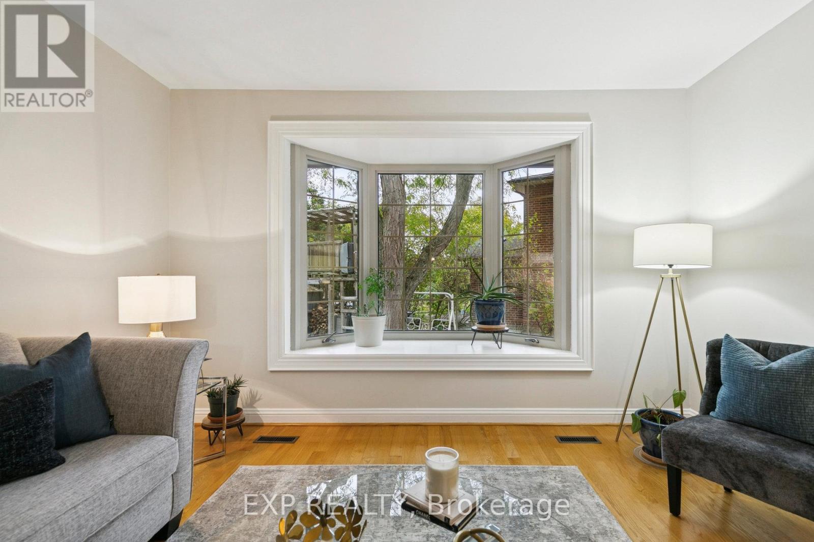 2565 Claymore Crescent, Mississauga, Ontario  L5C 3A2 - Photo 9 - W12744232