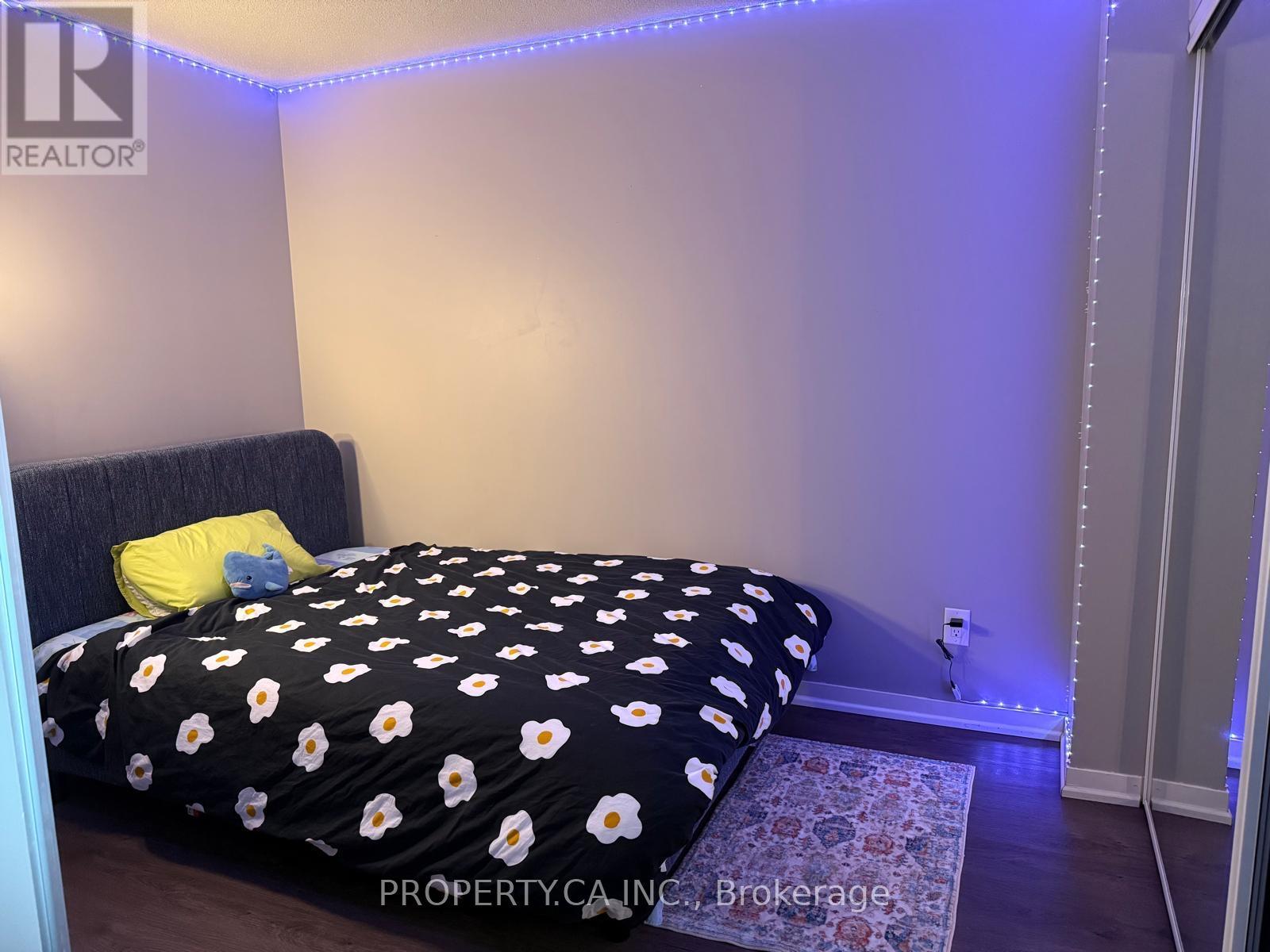 811 - 38 Joe Shuster Way, Toronto, Ontario  M6K 0A5 - Photo 11 - W12744236