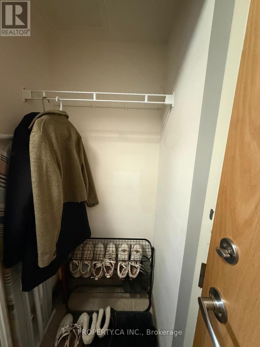 811 - 38 Joe Shuster Way, Toronto, Ontario  M6K 0A5 - Photo 3 - W12744236