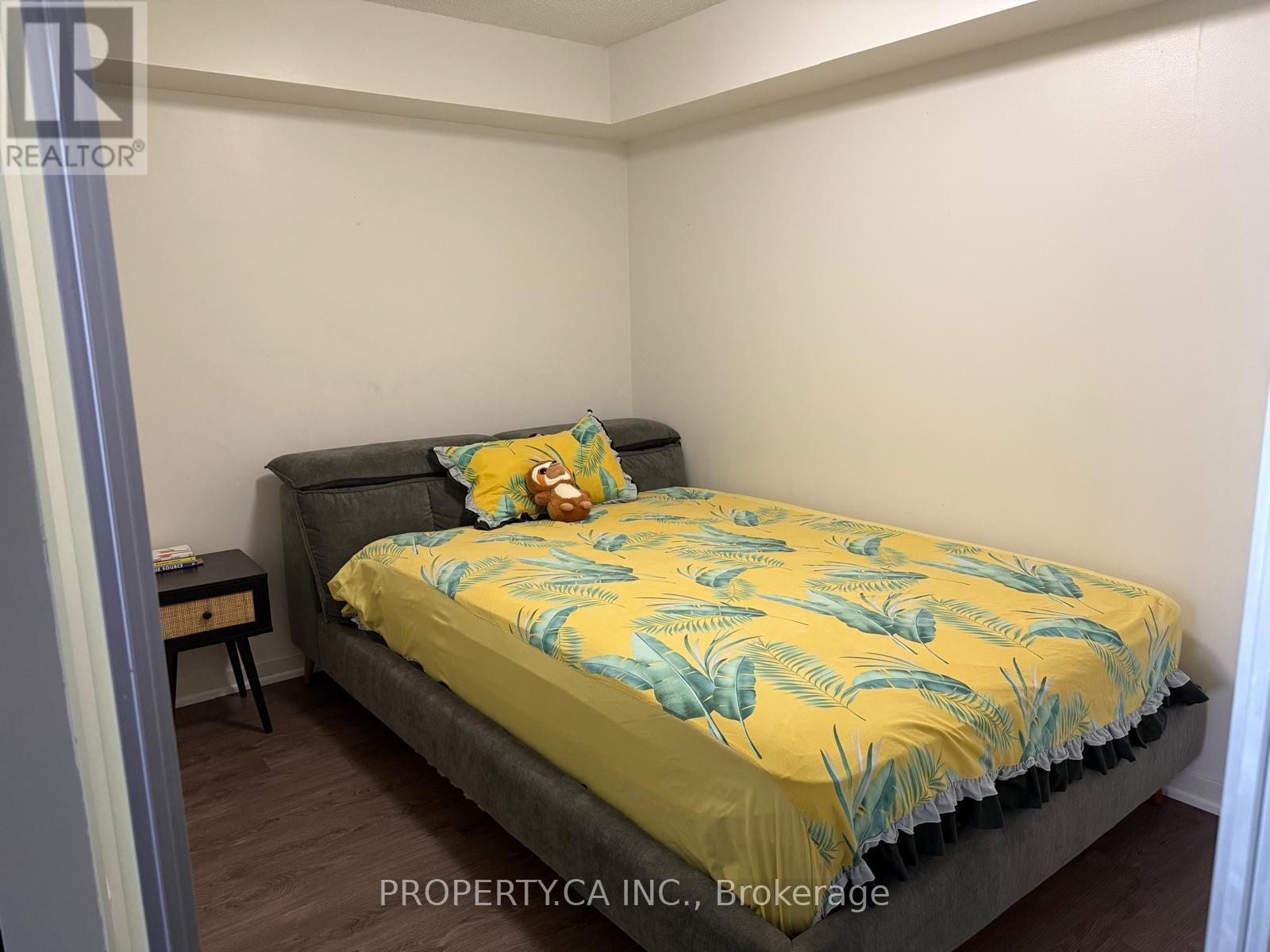 811 - 38 Joe Shuster Way, Toronto, Ontario  M6K 0A5 - Photo 6 - W12744236