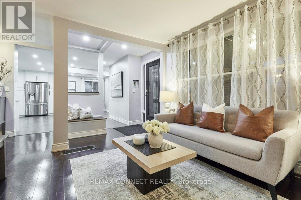 19 Coverdale Avenue, Cobourg, Ontario  K9A 4H5 - Photo 3 - X12744272