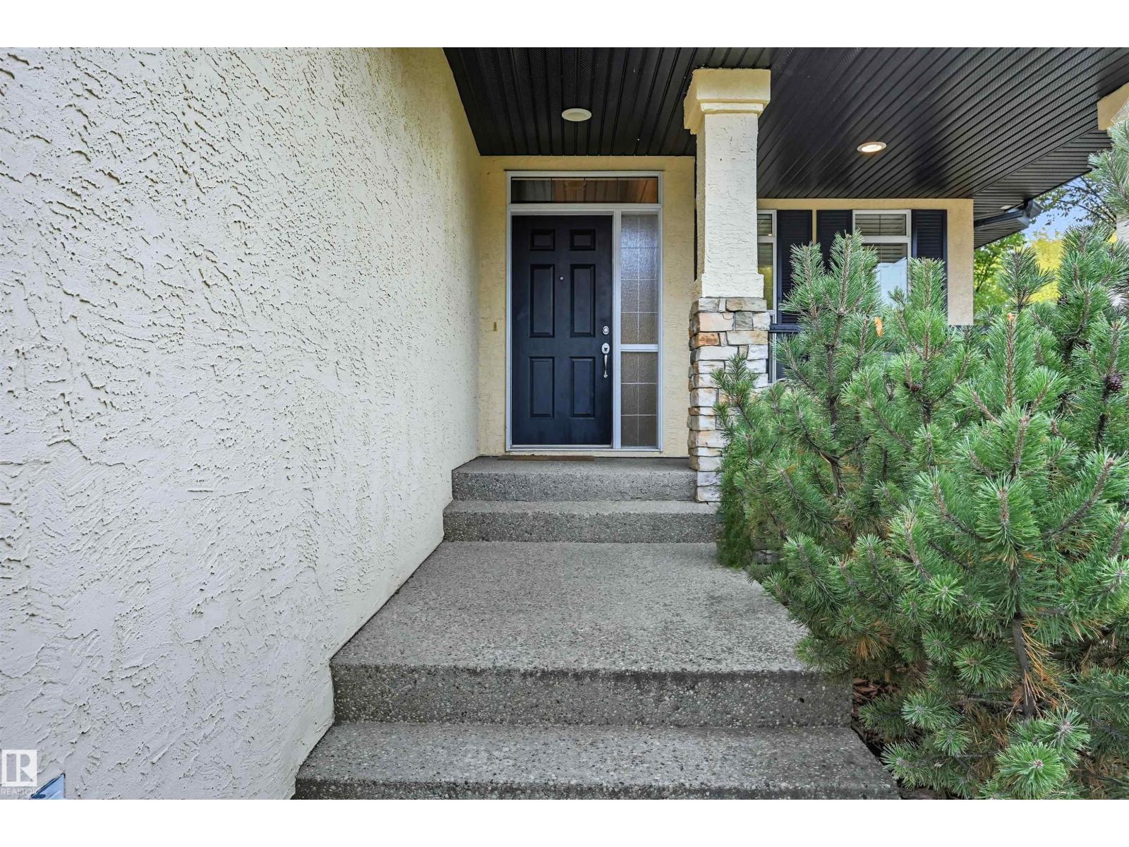 976 Hollingsworth Bn Nw, Edmonton, Alberta  T6R 3G7 - Photo 3 - E4471695